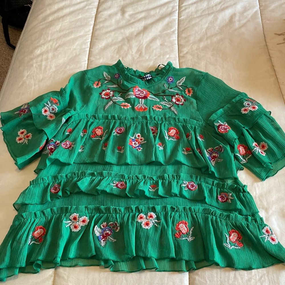 Zara Woman green tiered blouse